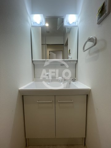 洗面設備　アーバンパーク新大阪　洗面台