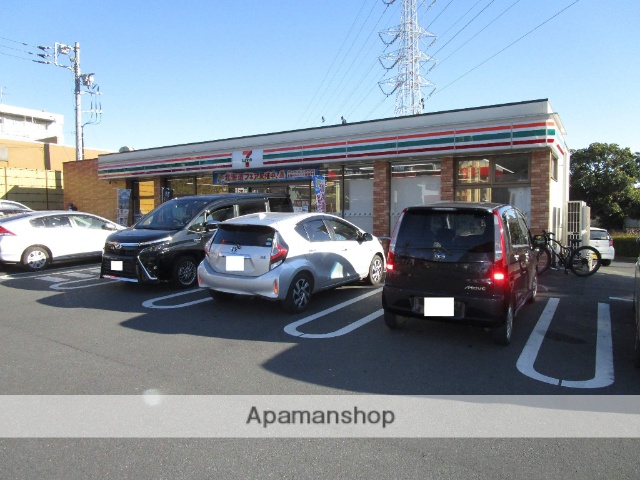 コンビニ　セブンイレブン（コンビニ）まで53m