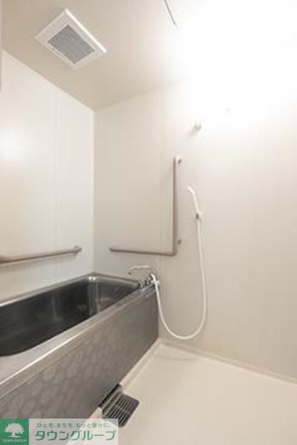 バス・シャワールーム　※写真は同タイプ住戸です。