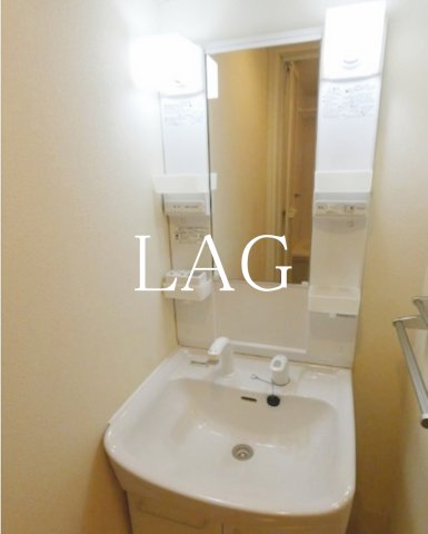 洗面設備　洗面台です。