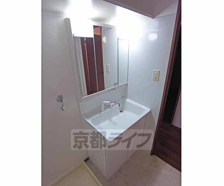 洗面設備　シャンプードレッサーです。