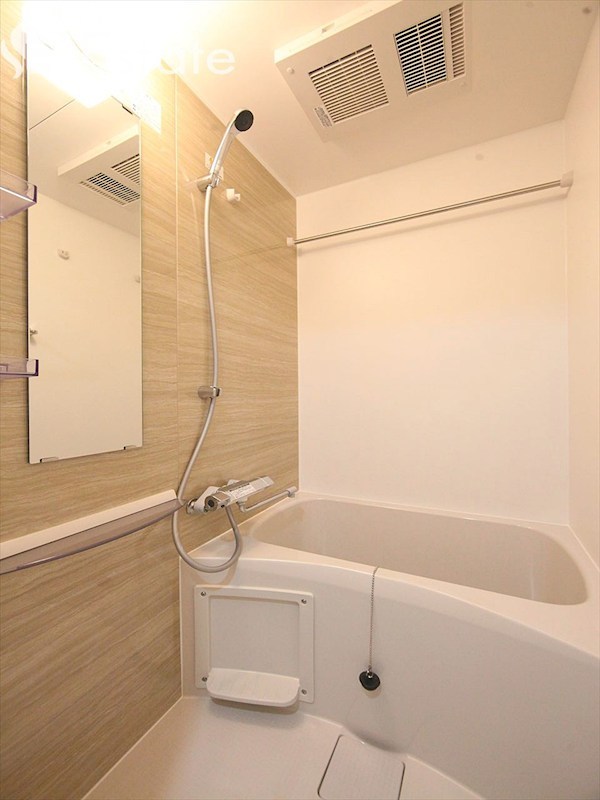 バス・シャワールーム　バスルーム