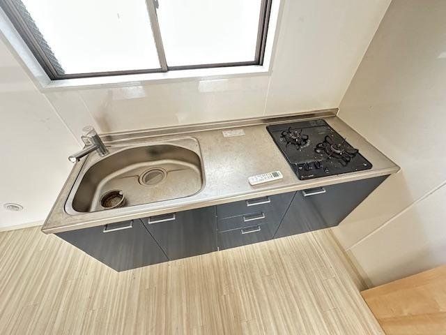 キッチン　別部屋参考写真です