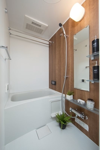 バス・シャワールーム　バス