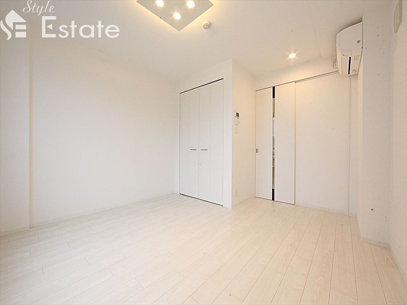 居室・リビング　内装