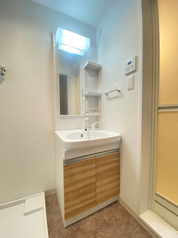 洗面設備　洗面所です