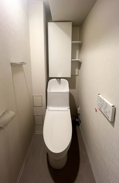 トイレ　※写真は同タイプ住戸です。