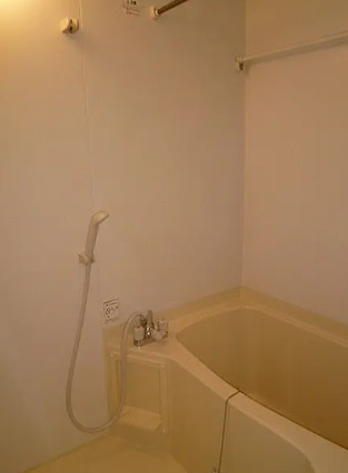 バス・シャワールーム　別部屋の画像を使用しております。