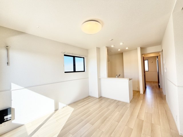 居室・リビング　※同タイプ参考写真