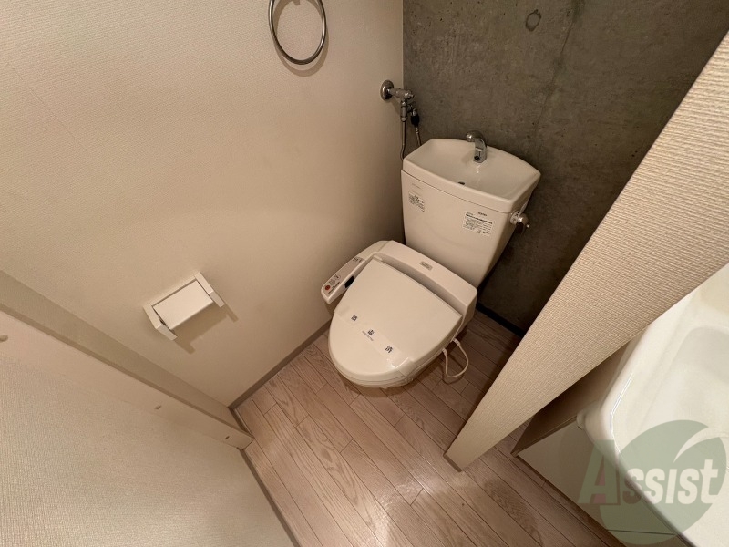 トイレ　トイレです。ウォシュレット付を探している方、おすすめです。