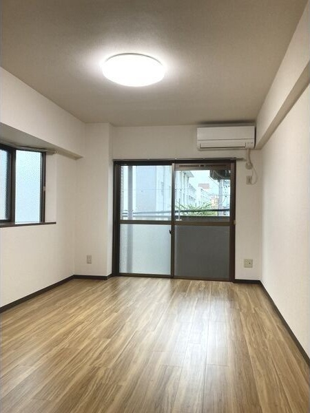 居室・リビング　名古屋で一番初期費用の安い賃貸専門の不動産会社です(^^)