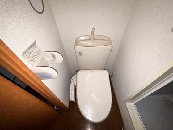 トイレ　※別部屋の写真です