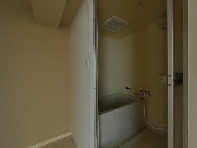 バス・シャワールーム　別部屋参考写真