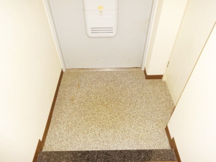 玄関　玄関はシンプルです◎