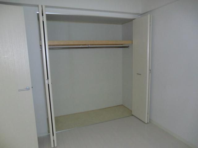 その他設備　各居室に収納がございます