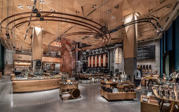 飲食店　STARBUCKS　RESERVE　ROASTERY　TOK（飲食店）まで150m