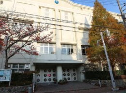 小学校　神戸市立板宿小学校（小学校）まで503m