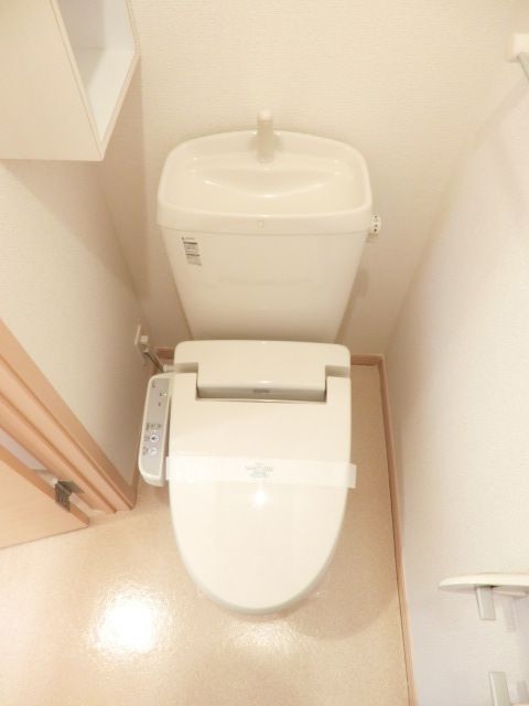 トイレ　温水洗浄便座♪