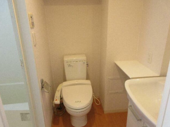 トイレ　コンパクトで使いやすいトイレです