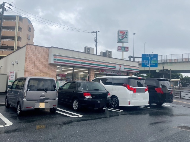 コンビニ　セブンイレブン小倉木町店（コンビニ）まで247m
