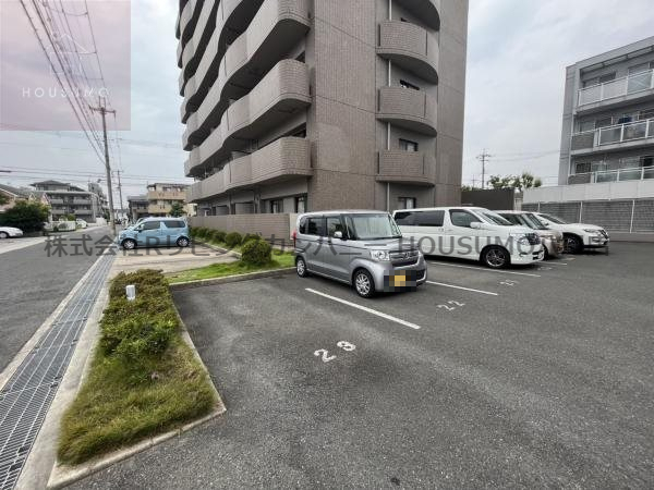 駐車場　駐車場完備です