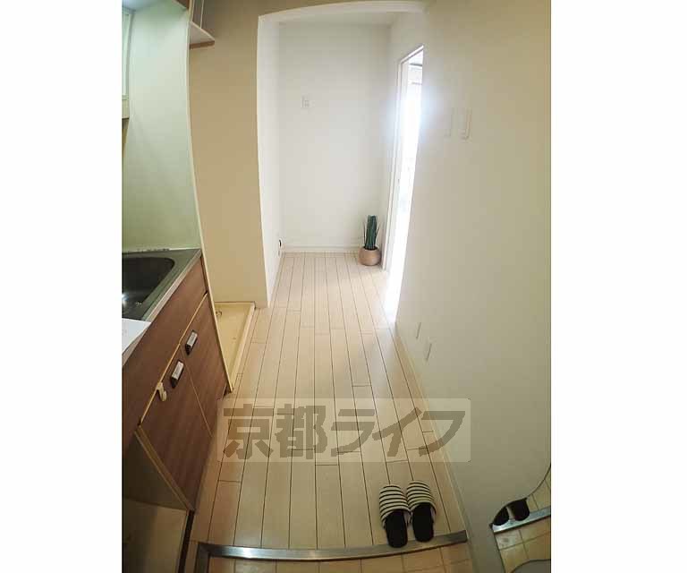 その他部屋・スペース　綺麗な廊下です。