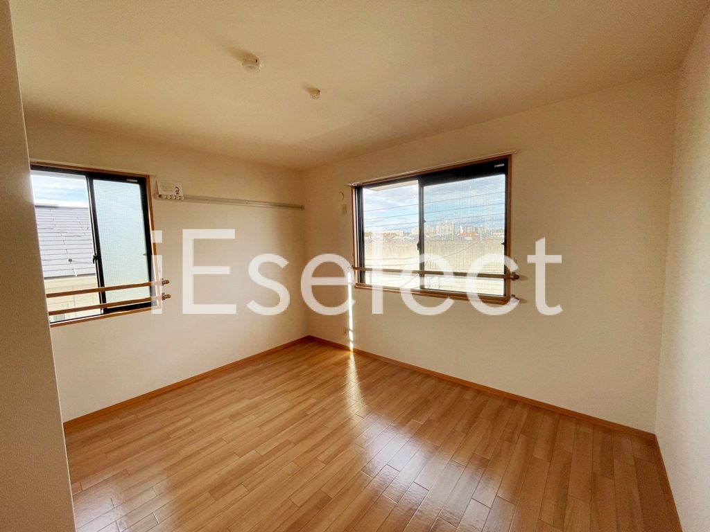 その他部屋・スペース　2面採光の明るいお部屋です