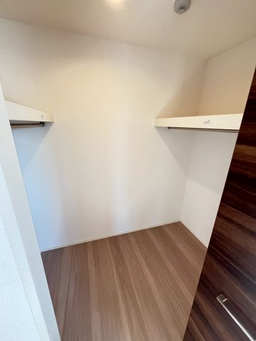 収納　同物件、別号室の写真です。