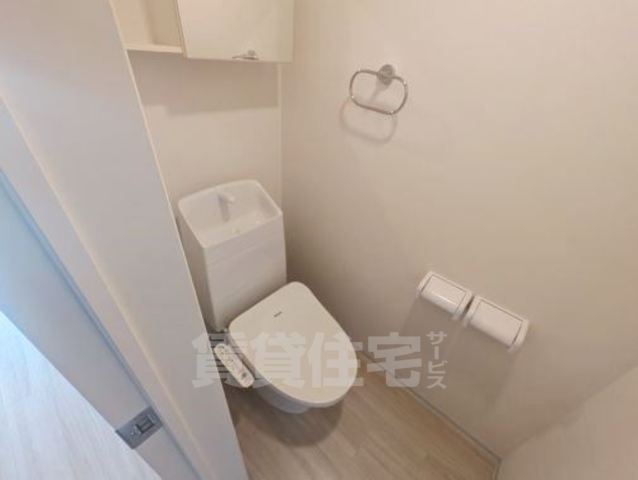トイレ　同施工貸会社イメージ画像