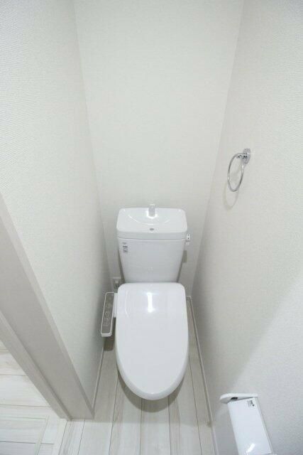 トイレ　落ち着いたトイレです