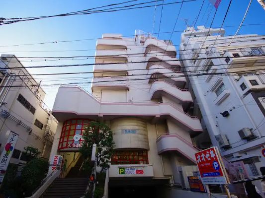 ショッピングセンター　藤和下北沢ハイタウン（ショッピングセンター）まで423m