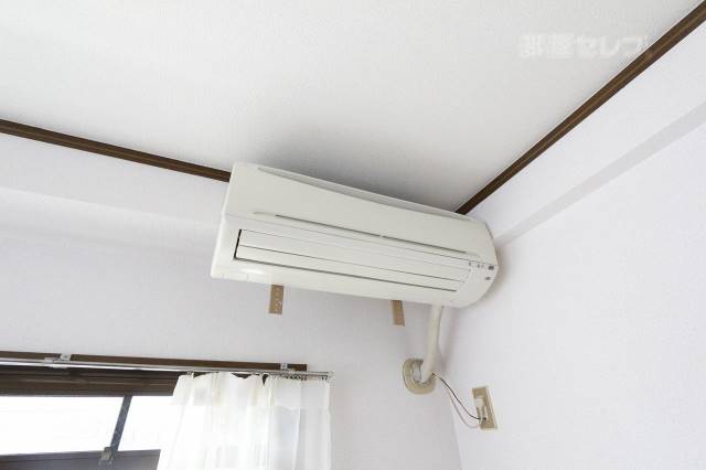 その他設備　キレイなエアコンです。
