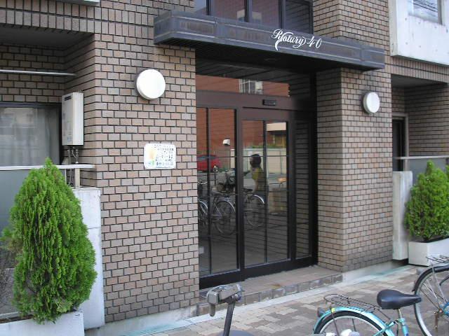 エントランス　ゆとりのあるエントランスです