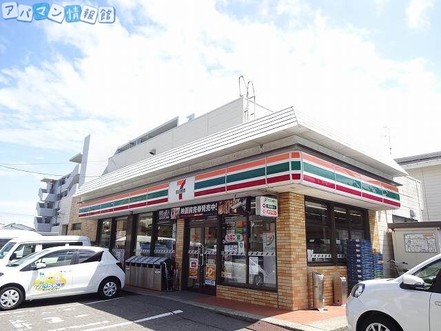 コンビニ　セブンイレブン新潟信濃町店（コンビニ）まで176m