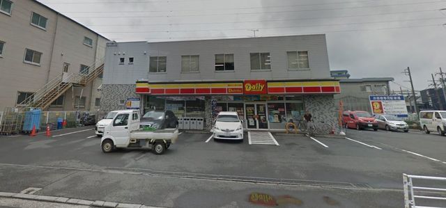 コンビニ　デイリーヤマザキ横浜大熊町店（コンビニ）まで290m