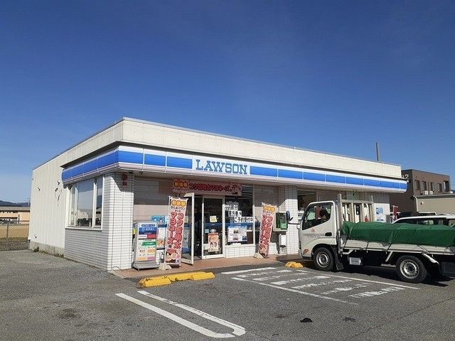 コンビニ　ローソン長浜山階町店様（コンビニ）まで550m
