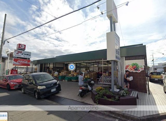 スーパー　高松私設市場イリタニ　本店（スーパー）まで182m