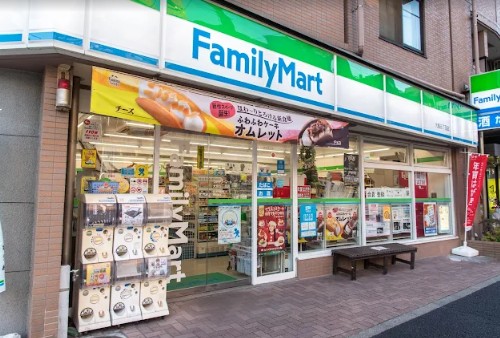 コンビニ　ファミリーマート大島五丁目店（コンビニ）まで240m