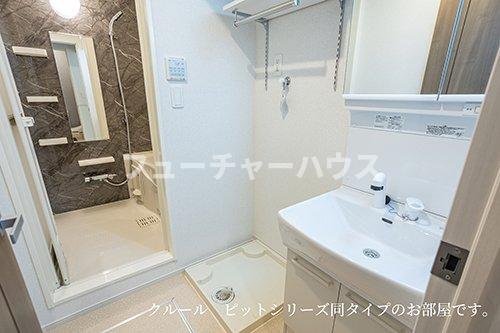 洗面設備　忙しい朝には欠かせない洗面所です