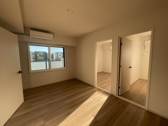 居室・リビング　写真は、他部屋の同間取りとなっております。