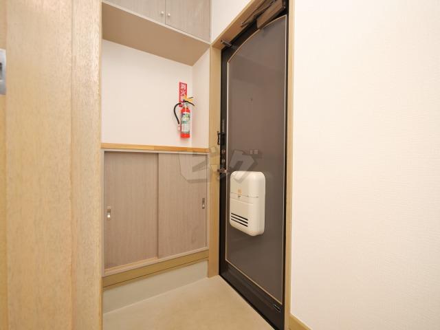 玄関　明るい玄関でお出迎え♪