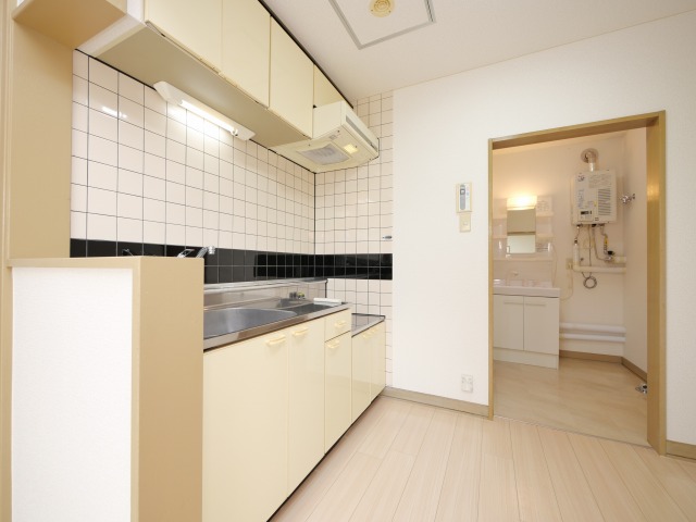 キッチン　※他号室の写真になります。ご参考ください