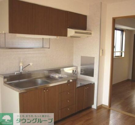 キッチン　※別部屋参考写真