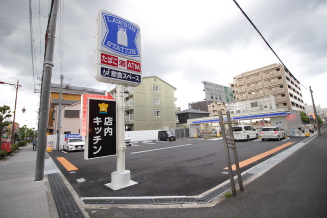 コンビニ　ローソン茨木舟木町店（コンビニ）まで244m