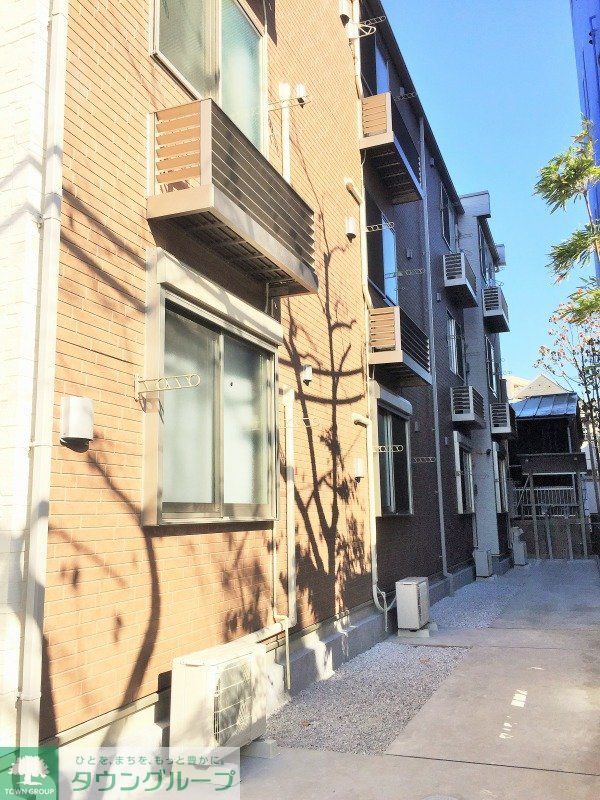 建物外観　窓側