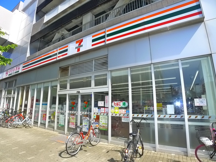 コンビニ　セブンイレブン（コンビニ）まで120m
