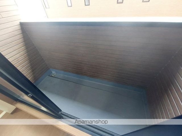 仙台市地下鉄南北線 泉中央駅 バス乗車時間：49分 最寄りバス停で下車 徒歩7分 2階建 築1年の内装写真
