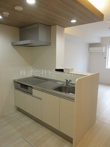 キッチン　※別号室参考写真