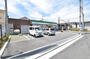 コンビニ　ファミリーマート 富木駅前店（コンビニ）まで189m