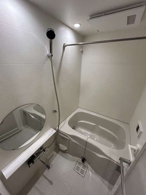 バス・シャワールーム　※同間取り別号室参考写真